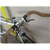 Image 5 : MSC Men's White Racing Bike w/ Yellow Origin8 Tires
