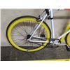 Image 8 : MSC Men's White Racing Bike w/ Yellow Origin8 Tires