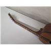 Image 13 : Taylor 6 String Acoustic Guitar Signed Robert Taylor Model 114 (Bridge Broken)