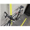 Image 17 : Fuji Classic EC90X Men's Black Road Bike w/ Serfas Tires