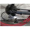 Image 15 : Cannondale F400 Elite Axel Men's Black Road Bike w/ Red Tires