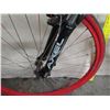 Image 22 : Cannondale F400 Elite Axel Men's Black Road Bike w/ Red Tires