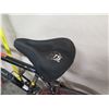 Image 27 : Cannondale F400 Elite Axel Men's Black Road Bike w/ Red Tires