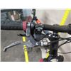 Image 8 : Cannondale F400 Elite Axel Men's Black Road Bike w/ Red Tires