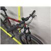 Image 3 : Specialized Hardrock Hyperdrive Men's Black Mountain Bike