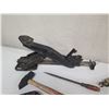 Image 8 : Bumper Jack, Scissor Jack, Bolt Cutter, Hammer, Screwdriver, etc
