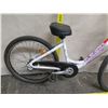 Image 2 : Bike Positive Magellan Nina Girl's White Bike
