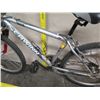 Image 17 : Schwinn Solution FS Men's Silver Mountain Bike w/ Omni RST 191 CL