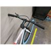 Image 10 : Pure Fix Cycles Men's White Bike w/ Blue Tires
