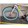 Image 17 : Pure Fix Cycles Men's White Bike w/ Blue Tires