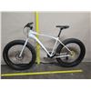 Image 16 : Truvativ Men's White Bike w/ Jumbo Jim Fat Tires