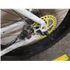 Image 19 : Truvativ Men's White Bike w/ Jumbo Jim Fat Tires