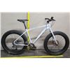 Image 1 : Truvativ Men's White Bike w/ Jumbo Jim Fat Tires