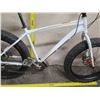 Image 9 : Truvativ Men's White Bike w/ Jumbo Jim Fat Tires
