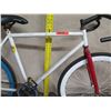 Image 2 : Men's White Mountain Bike w/ Vitesse Racing Seat & Handlebars & Blue Tire