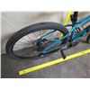 Image 13 : Trek Marlin U7 Girl's Blue Mountain Bike w/ XR2 Tires