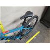 Image 25 : Trek Marlin U7 Girl's Blue Mountain Bike w/ XR2 Tires