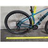 Image 8 : Trek Marlin U7 Girl's Blue Mountain Bike w/ XR2 Tires