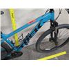 Image 9 : Trek Marlin U7 Girl's Blue Mountain Bike w/ XR2 Tires