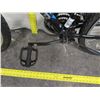 Image 17 : Roadmaster Granite Peak 26" Men's 10 Speed Black Mountain Bike
