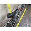 Image 16 : Raleigh Detour 5 Men's Black Hybrid Bike w/ Back Rack