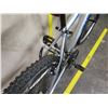 Image 14 : Huffy Highland 21 Speed Kolo 1200 Girl's Silver Mountain Bike