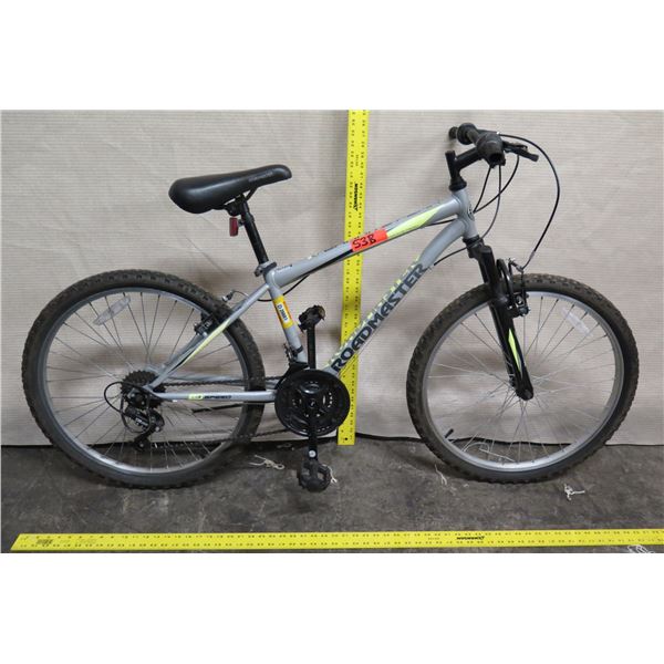 Roadmaster Granite Peak Men's 18 Speed Silver Mountain Bike