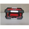 Image 3 : Milwaukee Jobsite Radio & Toolbox