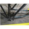 Image 10 : Trek 7100 RST Men's Black Hybrid Comfort Bike w/ Bontrager Tires