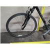 Image 20 : Trek 7100 RST Men's Black Hybrid Comfort Bike w/ Bontrager Tires