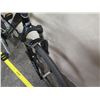 Image 4 : Trek 7100 RST Men's Black Hybrid Comfort Bike w/ Bontrager Tires