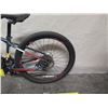 Image 16 : Giant ATX Men's XCT Black  Mountain Bike w/ JA 28 Tires