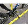 Image 12 : Roadmaster Granite Peak Men's 18 Speed Black Mountain Bike