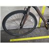 Image 21 : Hyper Gray Aluminum Urban Bike