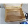 Image 3 : Mastroberardino Vinifactor Wooden Box & Misc Books
