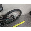 Image 21 : Huffy NightHawk Men's 18 Speed Black Green Mountain Bike