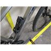 Image 10 : Trek EHN Men's Silver Road Bike w/ Bontrager Tires