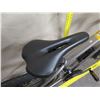 Image 11 : Trek EHN Men's Silver Road Bike w/ Bontrager Tires