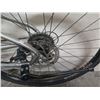 Image 16 : Trek EHN Men's Silver Road Bike w/ Bontrager Tires