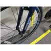 Image 25 : Schwinn Trailway Girl's Black Hybrid Bike