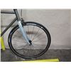 Image 3 : Giant S-R 28" Men's Gray Road Bike w/ 28" Serfas Flat Guard Tires