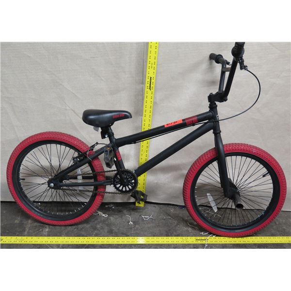 Kent Dread Boy's Black Red BMX Bike w/ Red Wheels