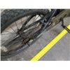 Image 10 : Raleigh Kids Aluminum Black BMX Bike w/ Fat Tires