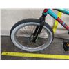 Image 14 : Redline 5 Kid's Blue Bike w/ Whitewall Fat Tires