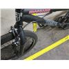 Image 16 : Mongoose INDEX 1.11 Kid's Black BMX Bike w/ Fat Tires