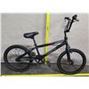 Image 1 : Mongoose INDEX 1.11 Kid's Black BMX Bike w/ Fat Tires