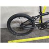 Image 7 : Mongoose INDEX 1.11 Kid's Black BMX Bike w/ Fat Tires