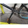 Image 12 : BCA Hated Kid's Black BMX Bike w/ Fat Tires
