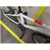 Image 9 : BTWIN Kid's White Black BMX Bike w/ Fat Tires