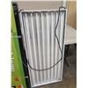 Image 2 : Sunblaze High Output Fluorescent Fixture w/ Spectralux Tube Bulbs